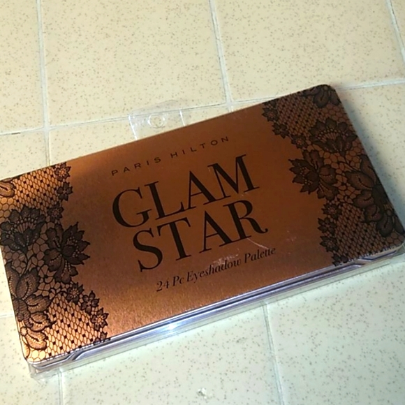 Paris Hilton | Makeup | Paris Hilton Eyeshadow Palette Glam Star 24